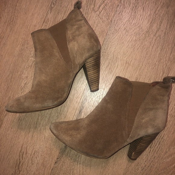 Suede Great Quality Boots - Picture 3 of 3